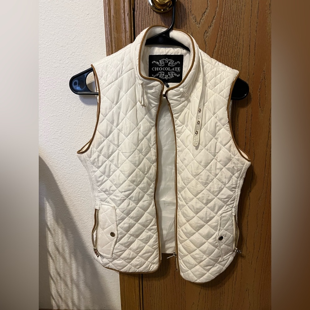 White vest